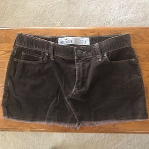 HOLLISTER - Brown Corduroy Mini Skirt Size 3
